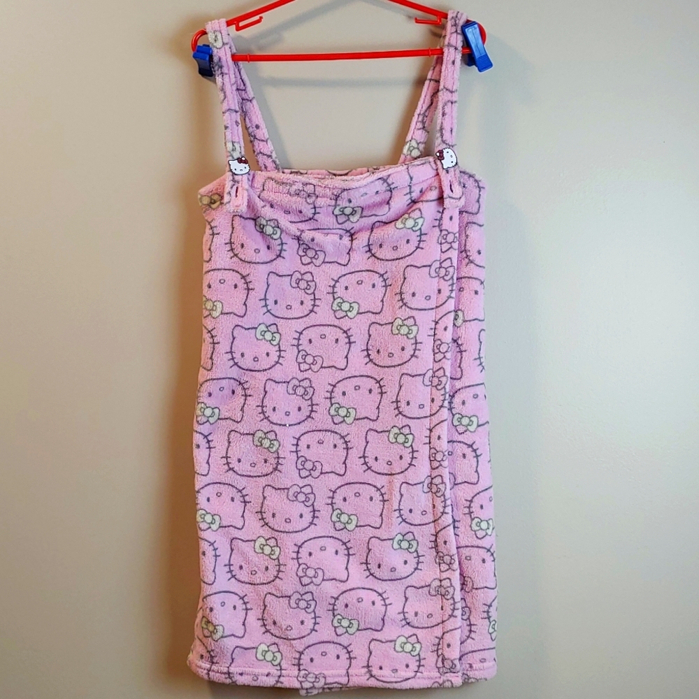Girl's Hello Kitty Robe - Picture 1 of 9